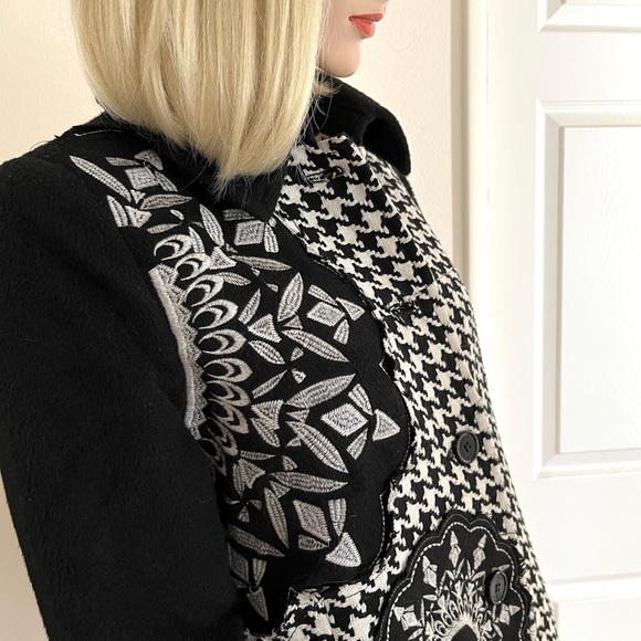 Desigual of Spain Herringbone Coat Jacket Black White Red Quilted Lined 42 Euro - Picture 16 of 16